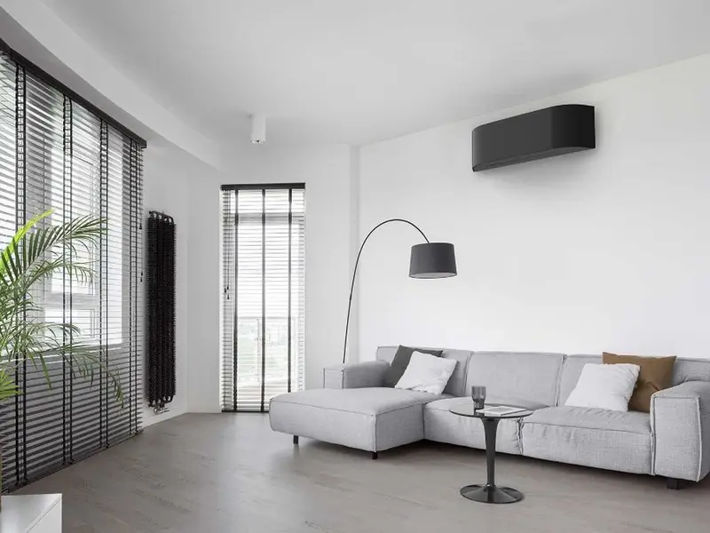 Design airco in een moderne woonkamer